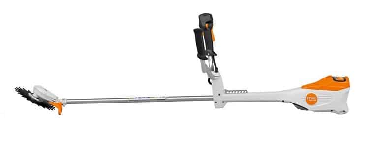 Débroussailleuse RGA 140 Sthil en vue de côté sur toute sa longueur